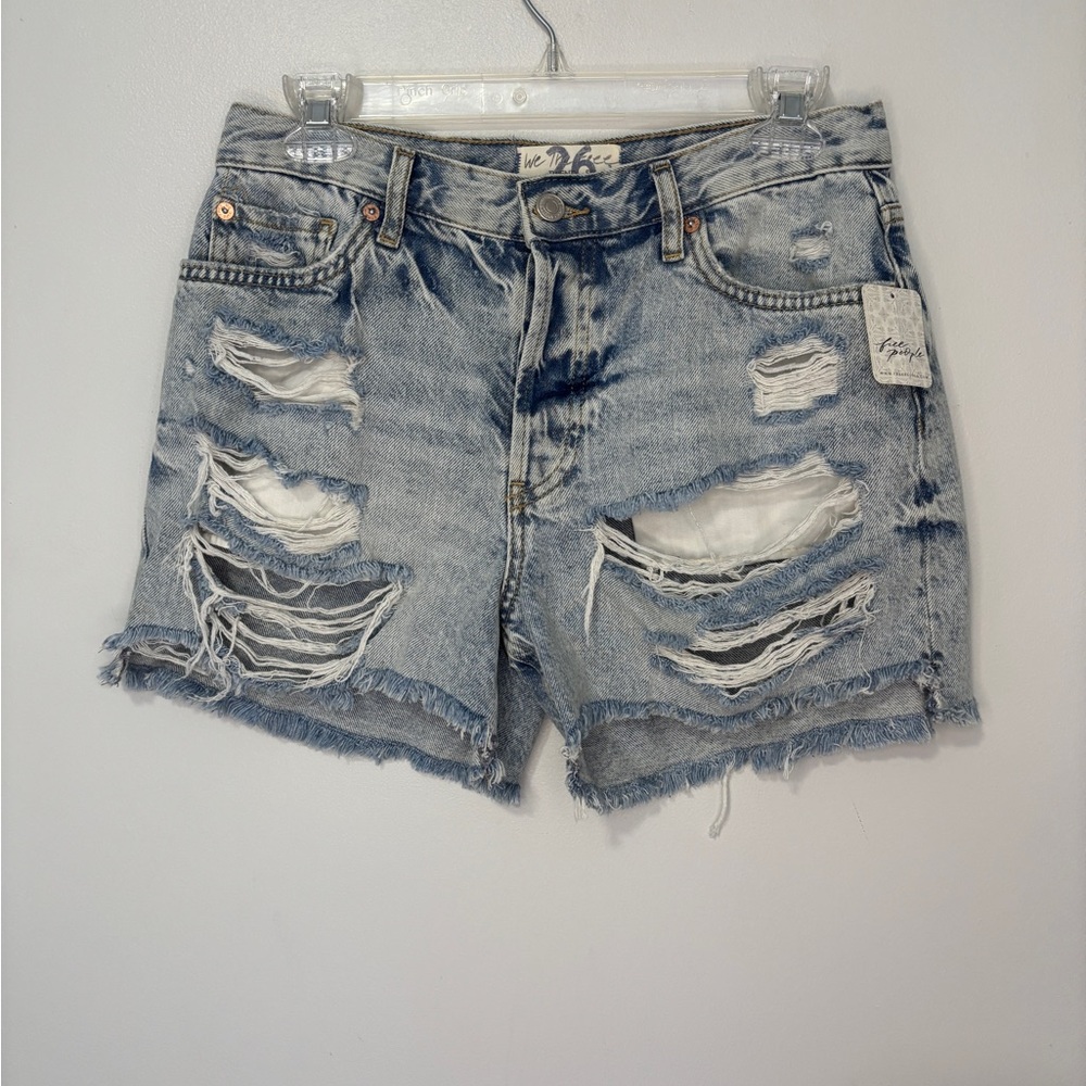 We the free shorts women’s size 26 Free People Distressed Button Fly Blue Denim